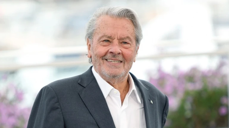 Зеленский наградил орденом Алена Делона – посол