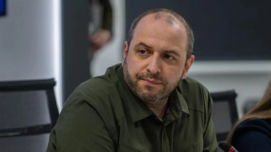 Умеров объяснил, почему сделал представление на увольнение командующей Медсил