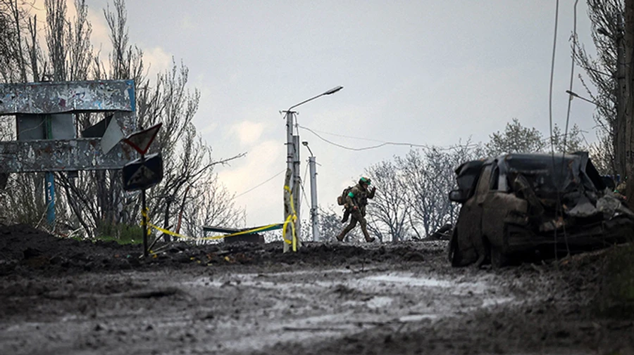 Fighting for Bakhmut continues, Ukraine's artillery units strike 3 clusters of Russian personnel and equipment – General Staff report