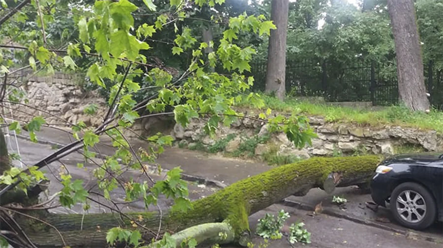 В Днепре за несколько минут выпала полуторамесячная норма осадков – горсовет