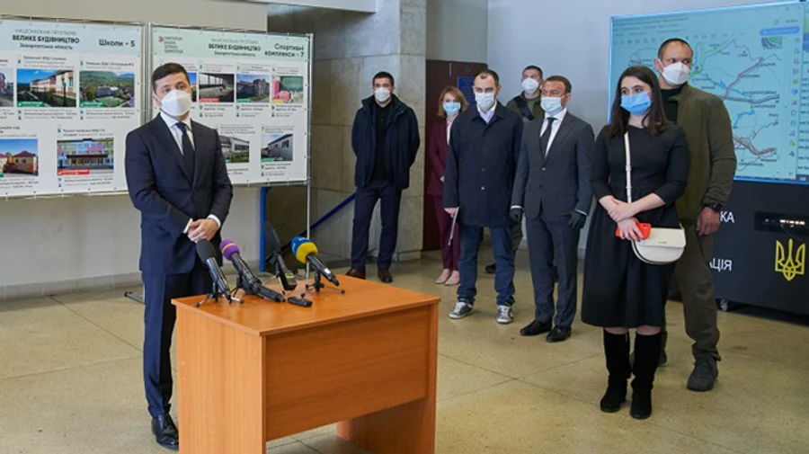 Зеленский о выезде работников за рубеж: Рабства в Украине нет