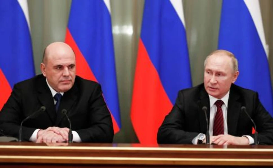 Россия взялась за борьбу с COVID 19: прекращает полеты и развлечения