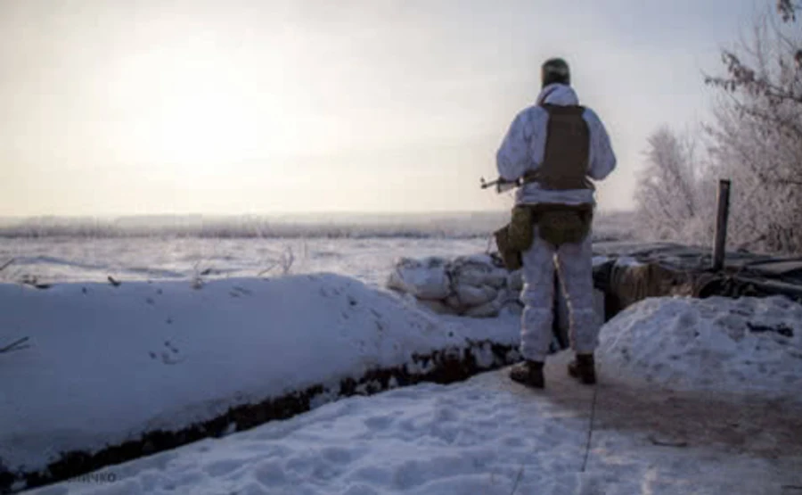 Рождество в зоне ООС: Боевики возобновили обстрелы, один военный ранен 