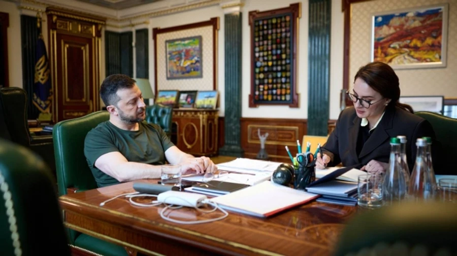 Зеленский: Кабмин во вторник обновит правила пересечения границы мужчинам до 22 лет