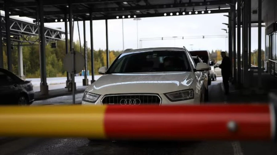 Фінляндія закриє кордон для авто з російськими номерами з 16 вересня