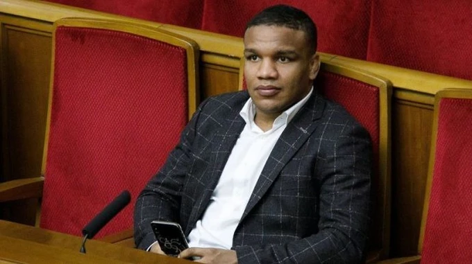 Полиция закрыла дело о расизме в отношении Беленюка. Он сам так захотел