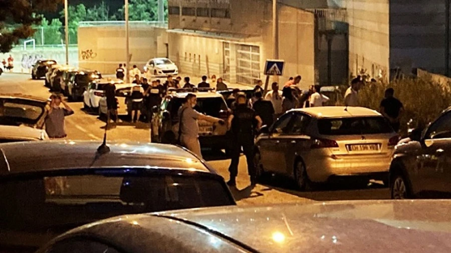 Во Франции во время футбольного матча возникла стрельба, погиб человек