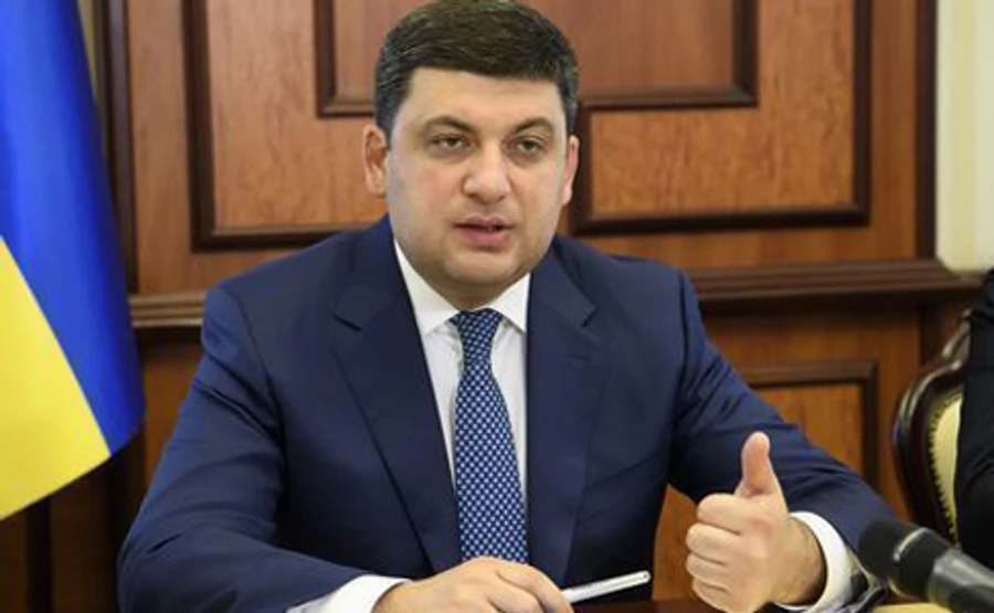 Гройсман показав доходи за рік: майже вдвічі менше за попередній