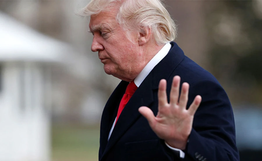 Американцы хотят импичмента Трампа и официального осуждения - опрос 