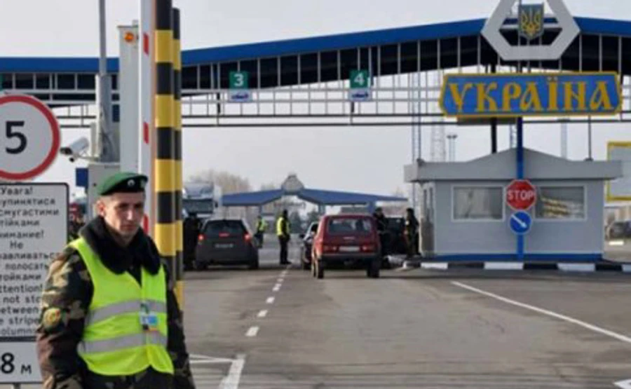 У Росії відповіли на заборону в'їзду в Україну чоловікам-росіянам