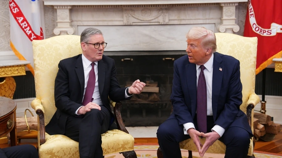 Trump meets UK PM upon his arrival at White House – video