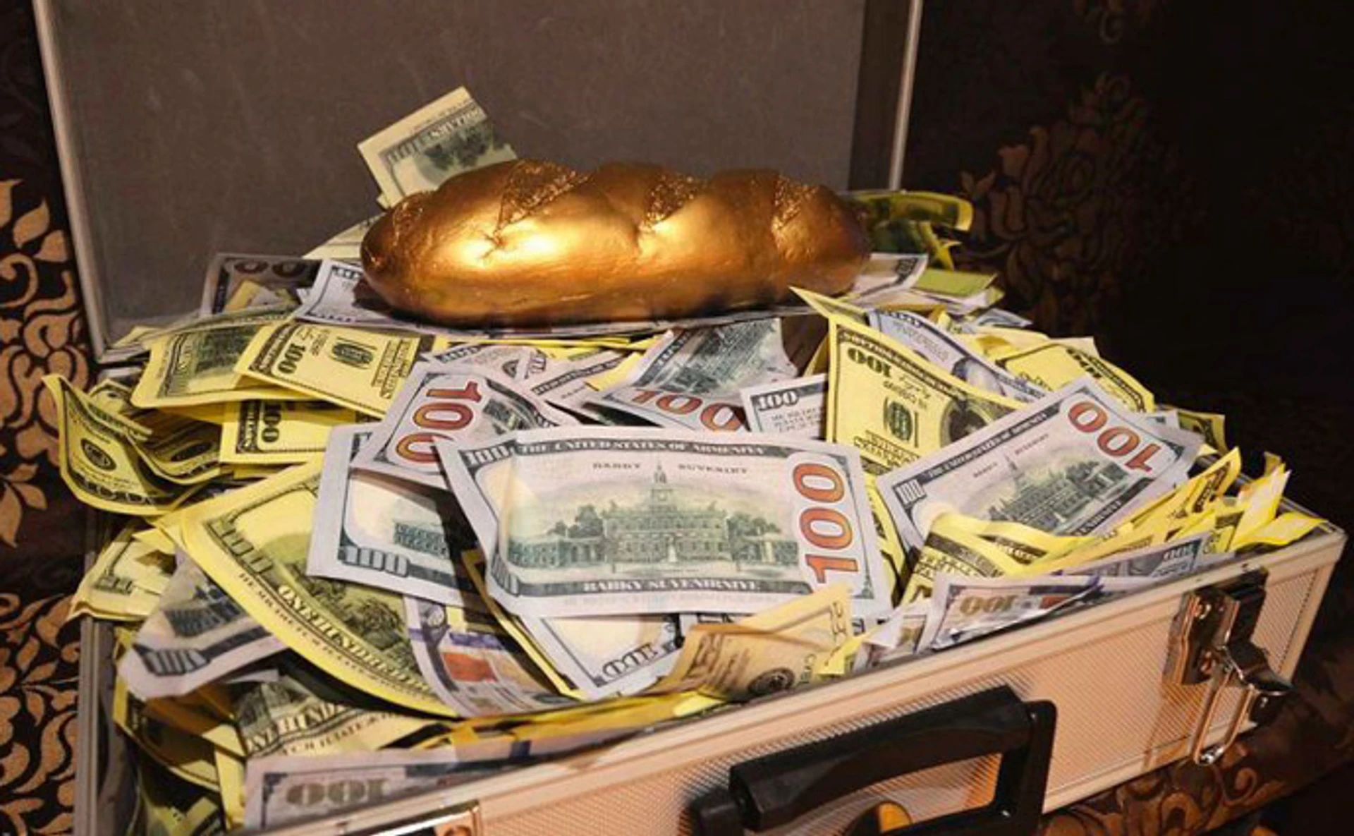 48 борців за права корупціонерів