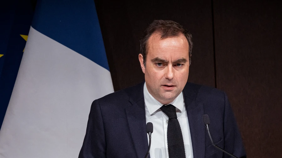 Lecorton declared a new government of France after his reassignment