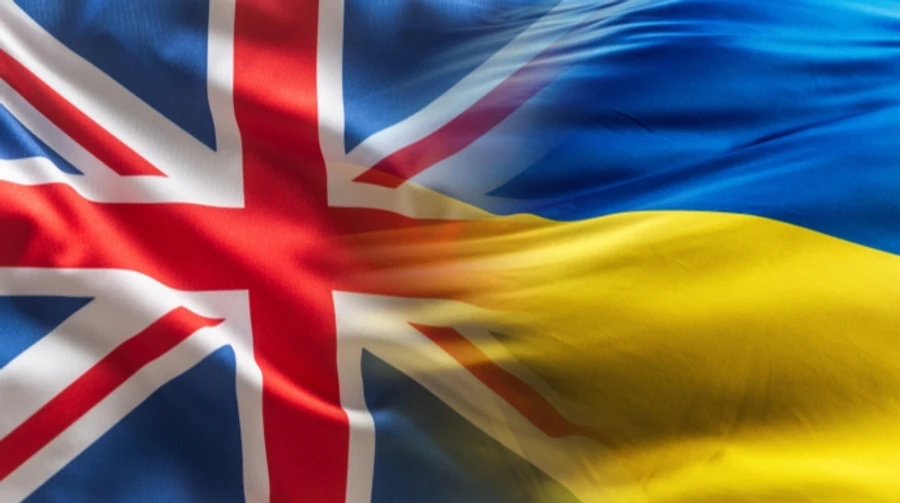 AI centre in Kyiv and drones: Zelenskyy to sign new defence agreements in UK