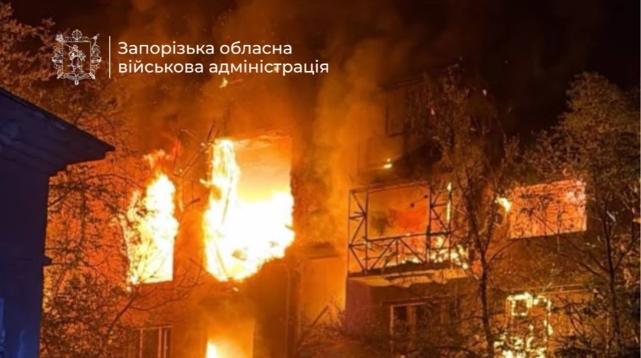 Россияне атаковали Запорожье: есть раненые, повреждены многоэтажки