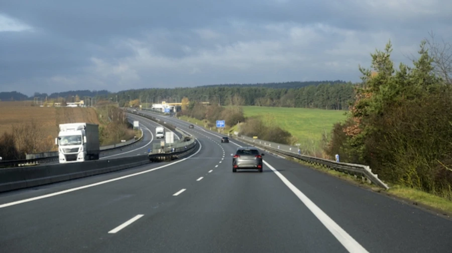 Ukraine proposes construction of Krakovets-Rivne autobahn to Poland