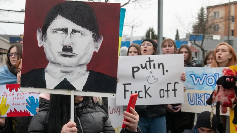 Рятівники Путіна: що не так зі спробами Заходу зберегти обличчя агресора