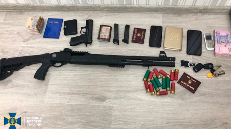 СБУ заявляет, что разоблачила банду рэкетиров из числа полиции: фигурируют и члены Нацкорпуса