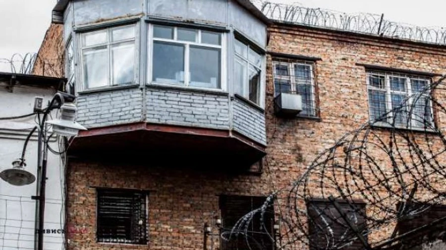 Стало відомо, що буде із першою проданою в’язницею