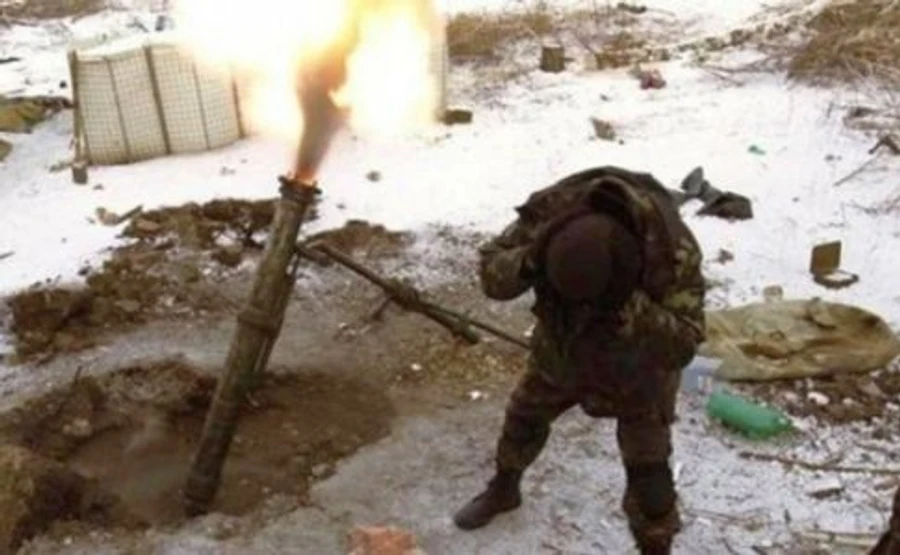 АТО: боевики бьют по Авдеевке из минометов и танка