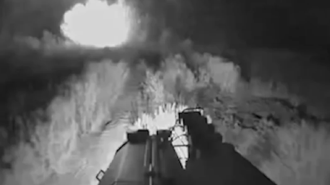 Evacuazione unica di un soldato ferito grazie a un sistema robotico terrestre in zona di conflitto