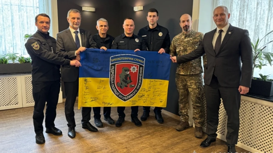 Венгрия поможет Украине установить личности погибших на войне – Нацпол