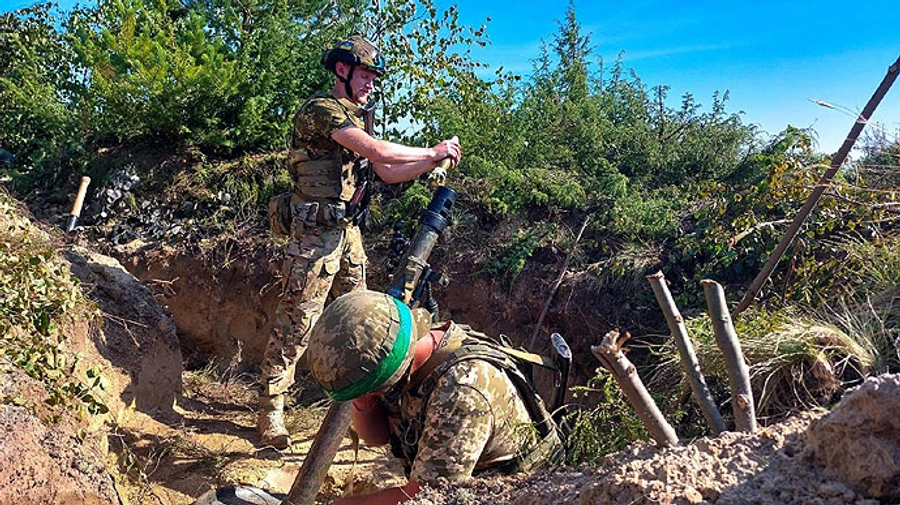 Захисники за добу знищили 580 окупантів і гелікоптер