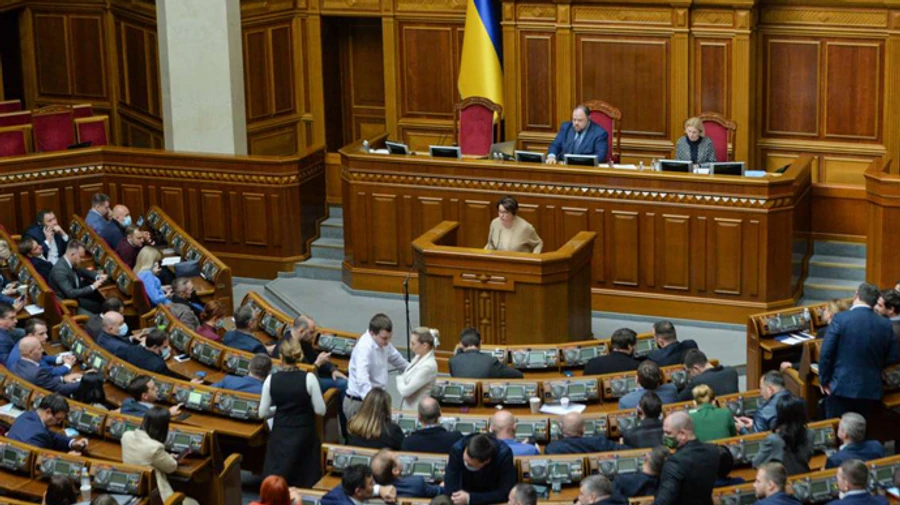 Партії не показали, на що витратили 1,5 млрд бюджетних гривень – Чесно