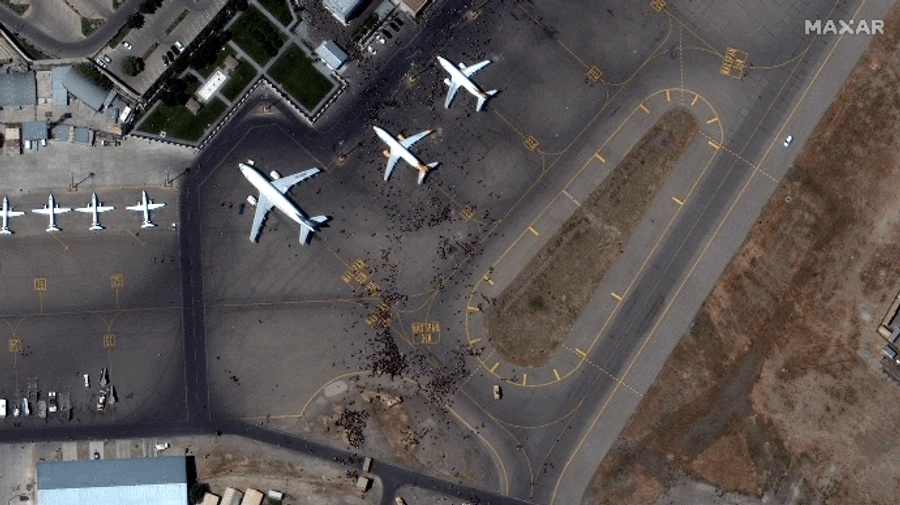 За две недели США эвакуировали более 100 тысяч человек из Афганистана