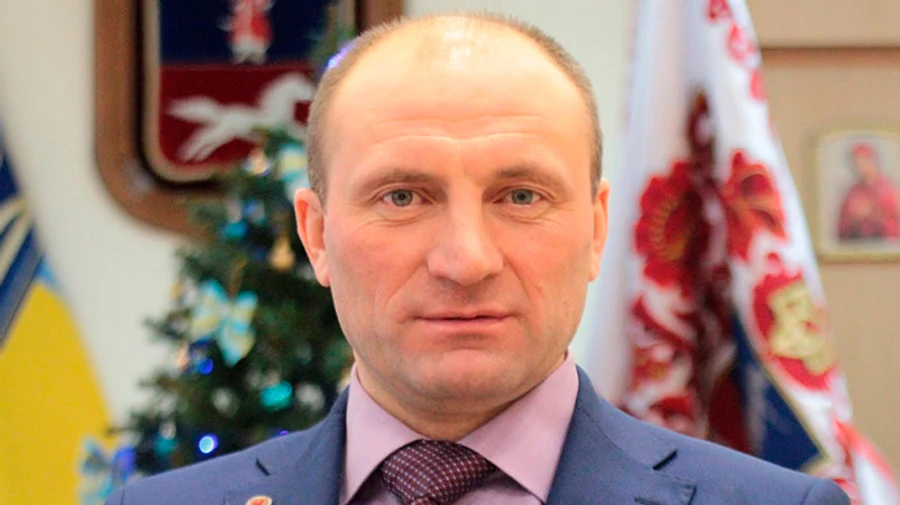 В Черкассах побеждает действующий мэр – экзит-пол