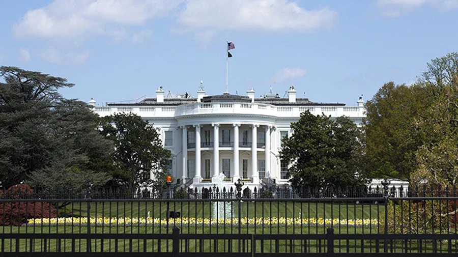 В Белом доме говорят, что выборы в США не будут переносить