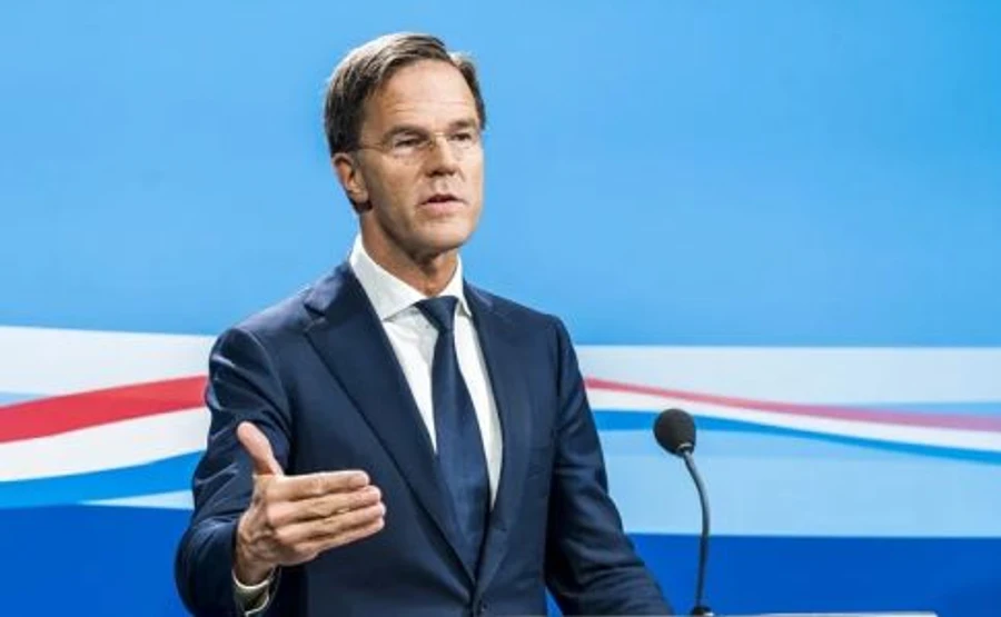 Прем’єр Нідерландів порадив готуватися до суспільства на відстані 1,5 метрів