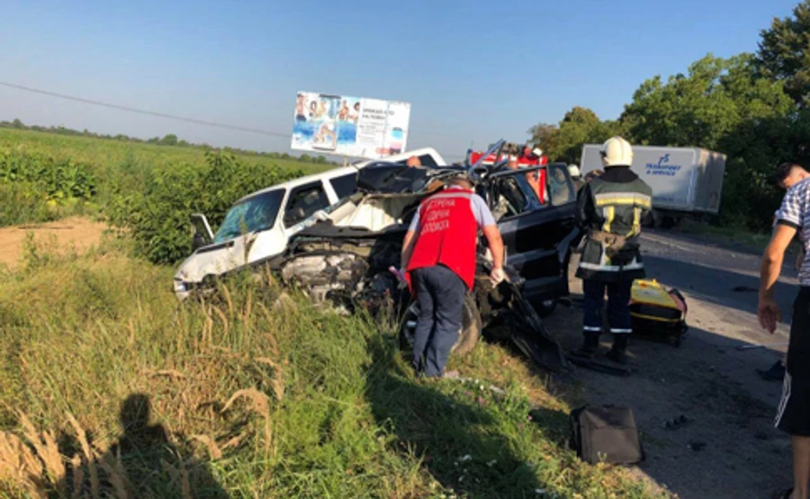 Через аварію на трасі Київ-Чоп перекривали рух 