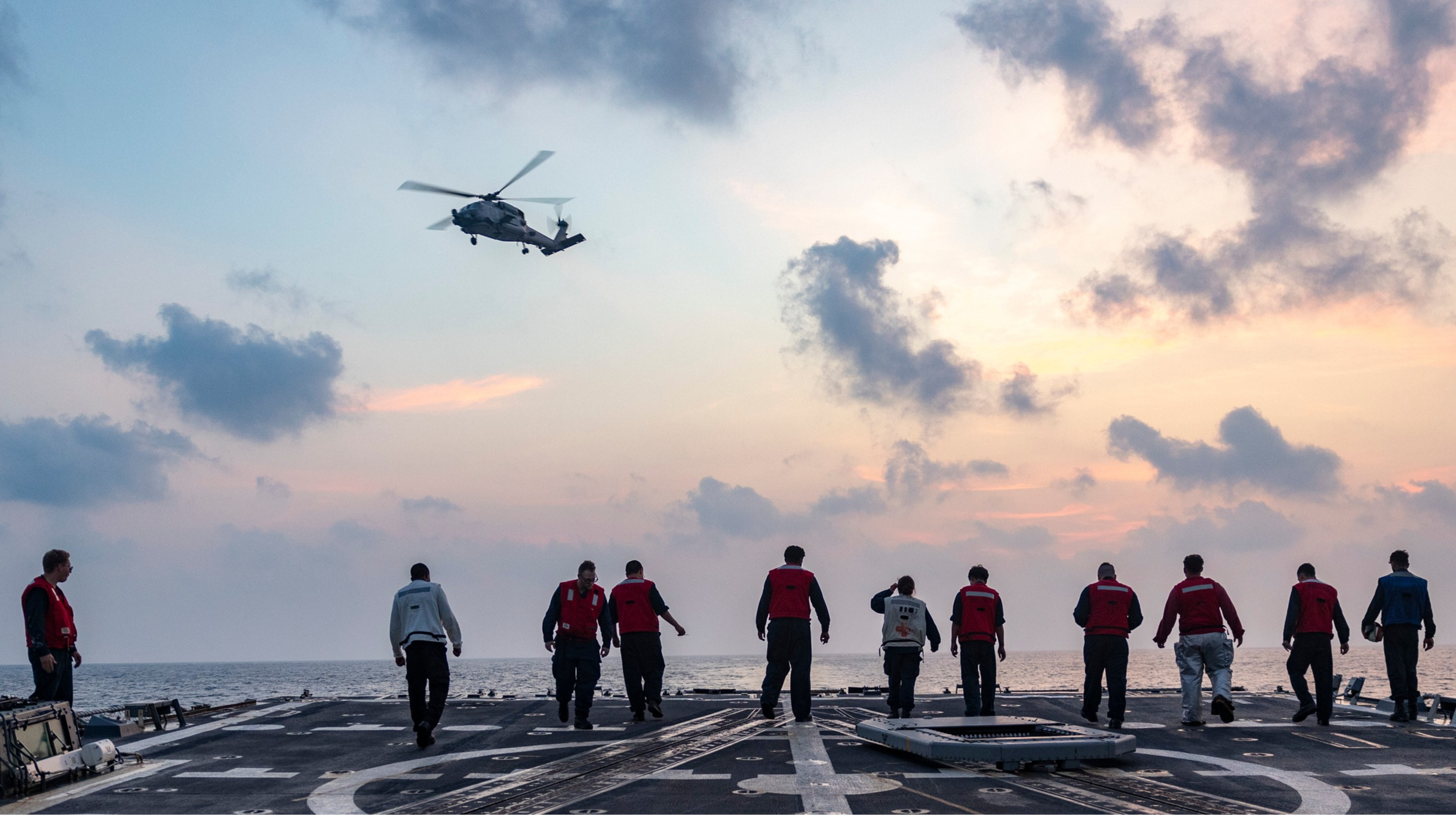An American helicopter and a fighter jet crashed over the South China Sea thumbnail