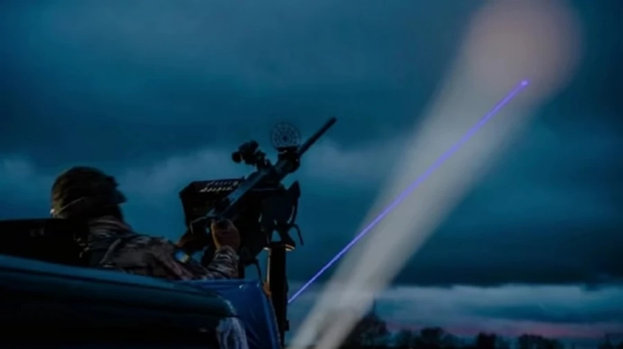 Ukraine's air defence deployed on the outskirts of Kyiv