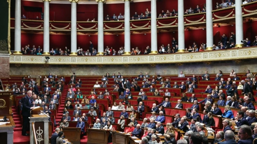 Уряд Франції йде у відставку