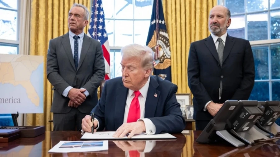 Трамп офіційно подвоїв мита на імпорт алюмінію і сталі до 50%