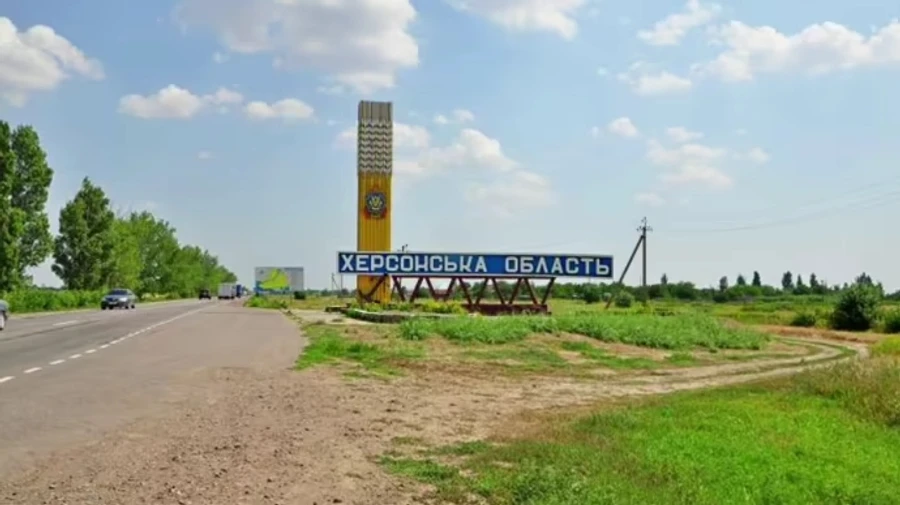 Росіяни весь день гатять по Херсонщині: 6 загиблих, 9 поранених