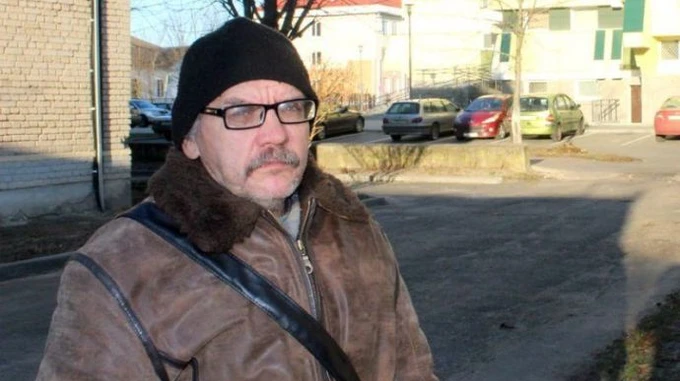 Blogger convicted for reacting to Lukashenko caricature with smiley face dies in Belarusian prison