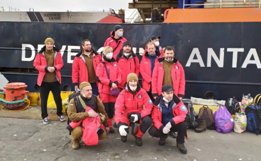 Українські полярники рушили до єдиного континенту без коронавірусу