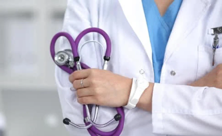 В районе на Тернопольщине коронавирус обнаружили у 41 медика