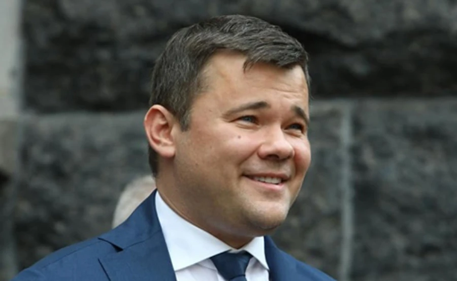 Перед виборами Богдан чомусь збирався у ЦВК як журналіст 1+1 – Схеми