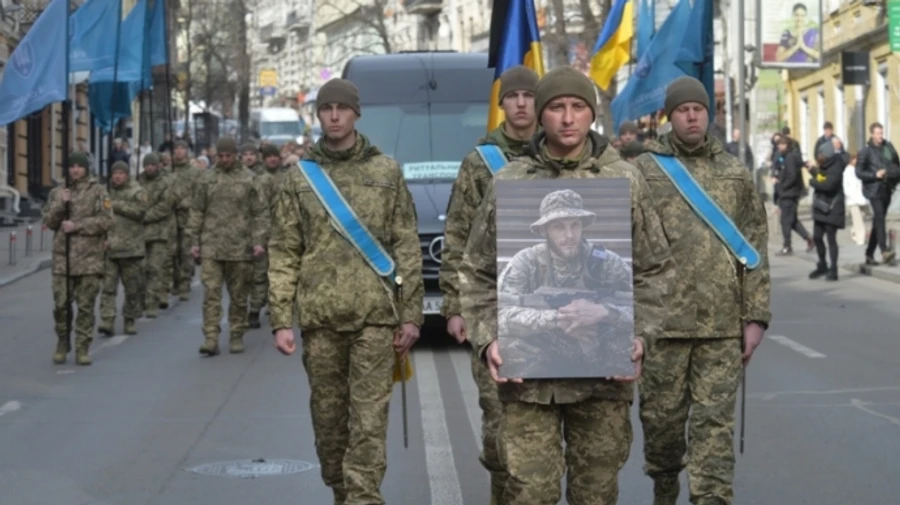 У Києві попрощалися з Василем Ратушним, який загинув на фронті