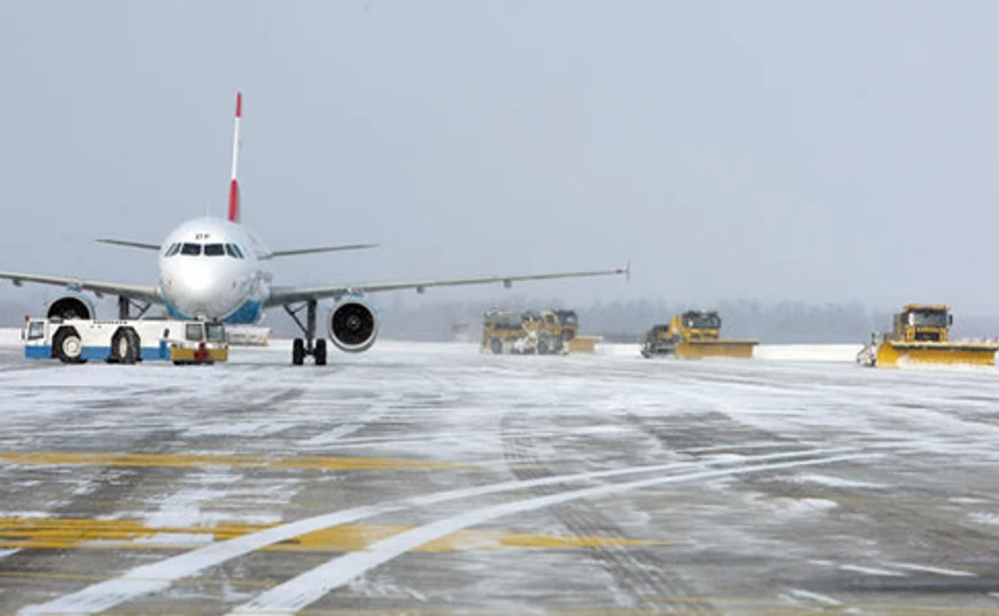 Вхурделило: Аеропорт Бориспіль попередив про можливі затримки рейсів
