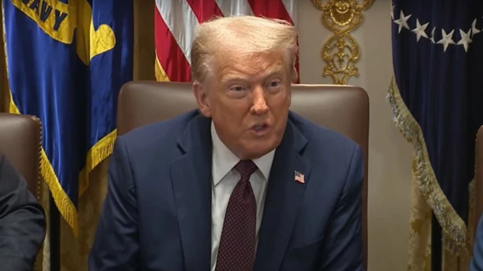 Trump promises economic war against Russia if it avoids negotiations