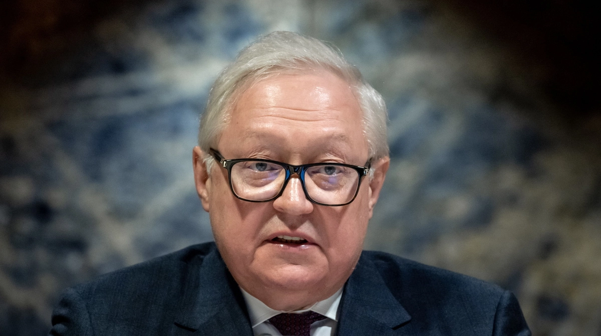 Russia says it will not make concessions on war but supports Trump "peace plan"