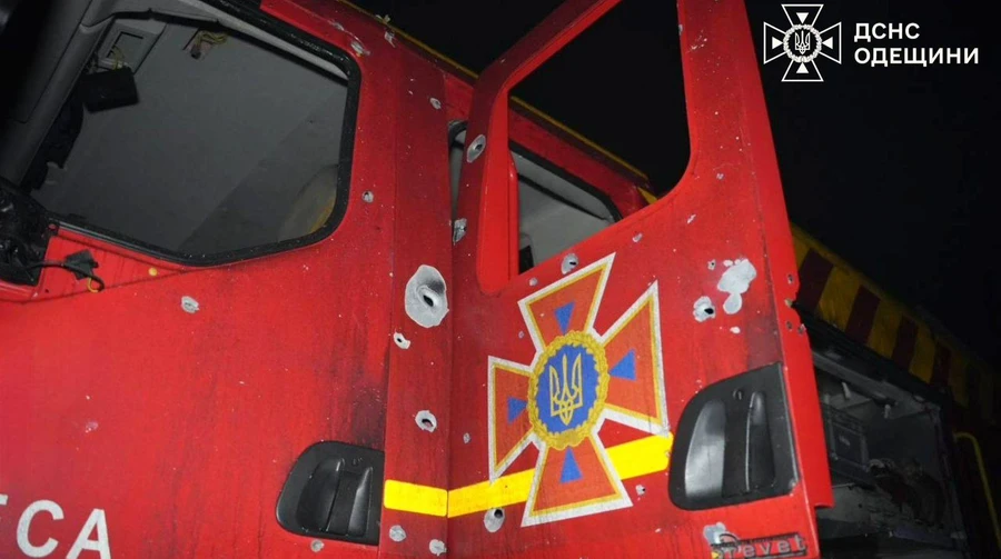 Російські війська вдарили по рятувальниках на Одещині під час ліквідації наслідків атаки