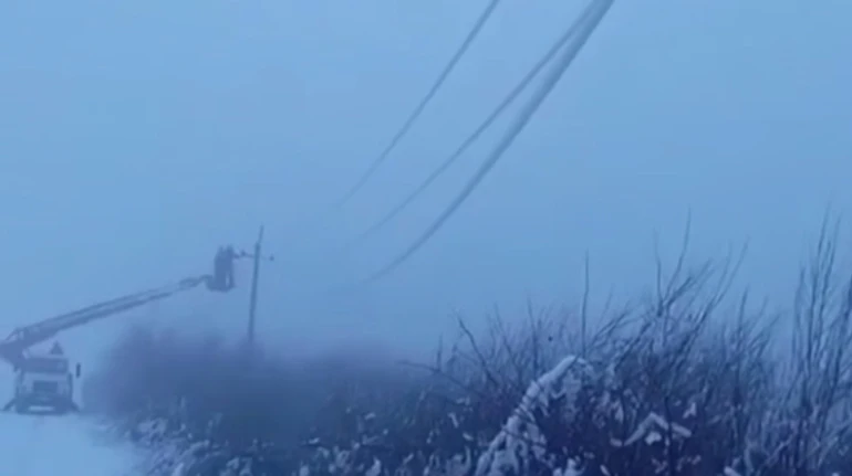 Майже по всій Одещині обірвались проводи через погоду – влада