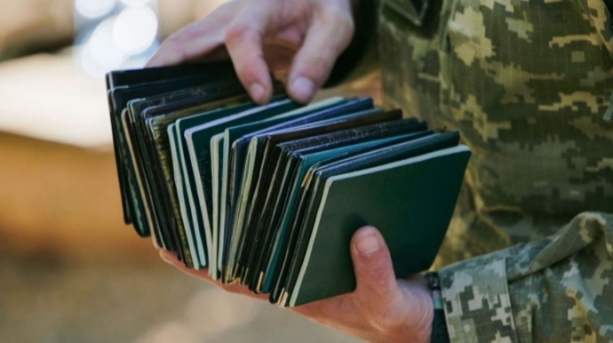 Чоловік порізав двох військовослужбовців ТЦК у Вінниці