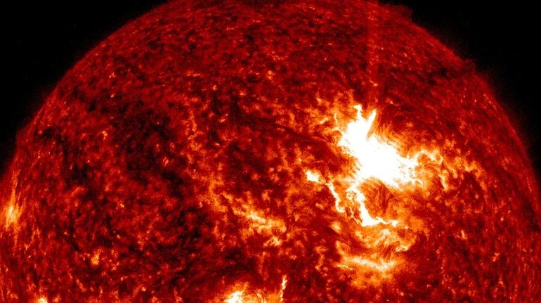 На Сонці зафіксували потужний спалах: як це вплине на людей на Землі